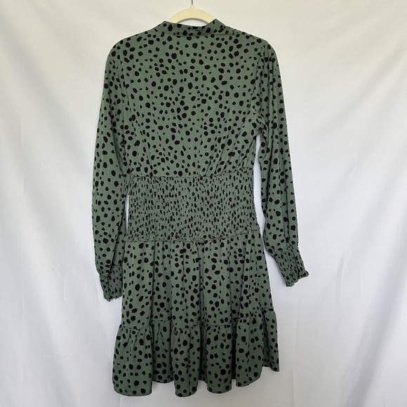 Pretty Garden Green and Black Animal Print Dress - Picture 10 of 10
